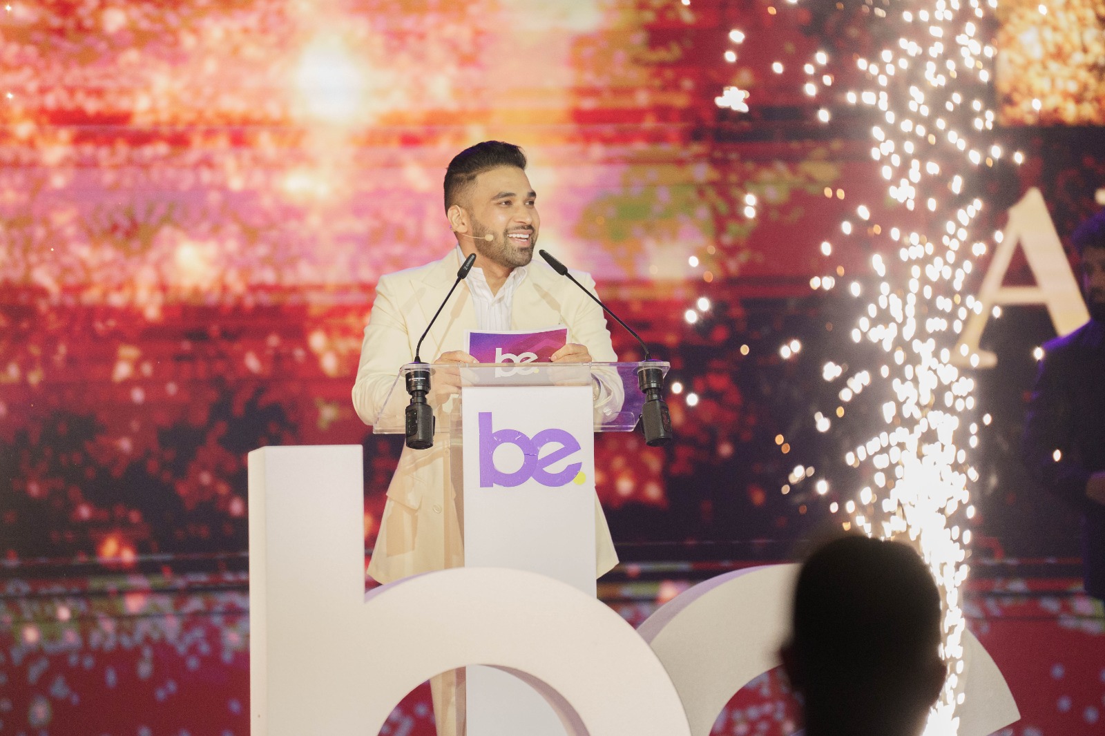BE Club e OneCoin: Una Storia di Resilienza Aziendale